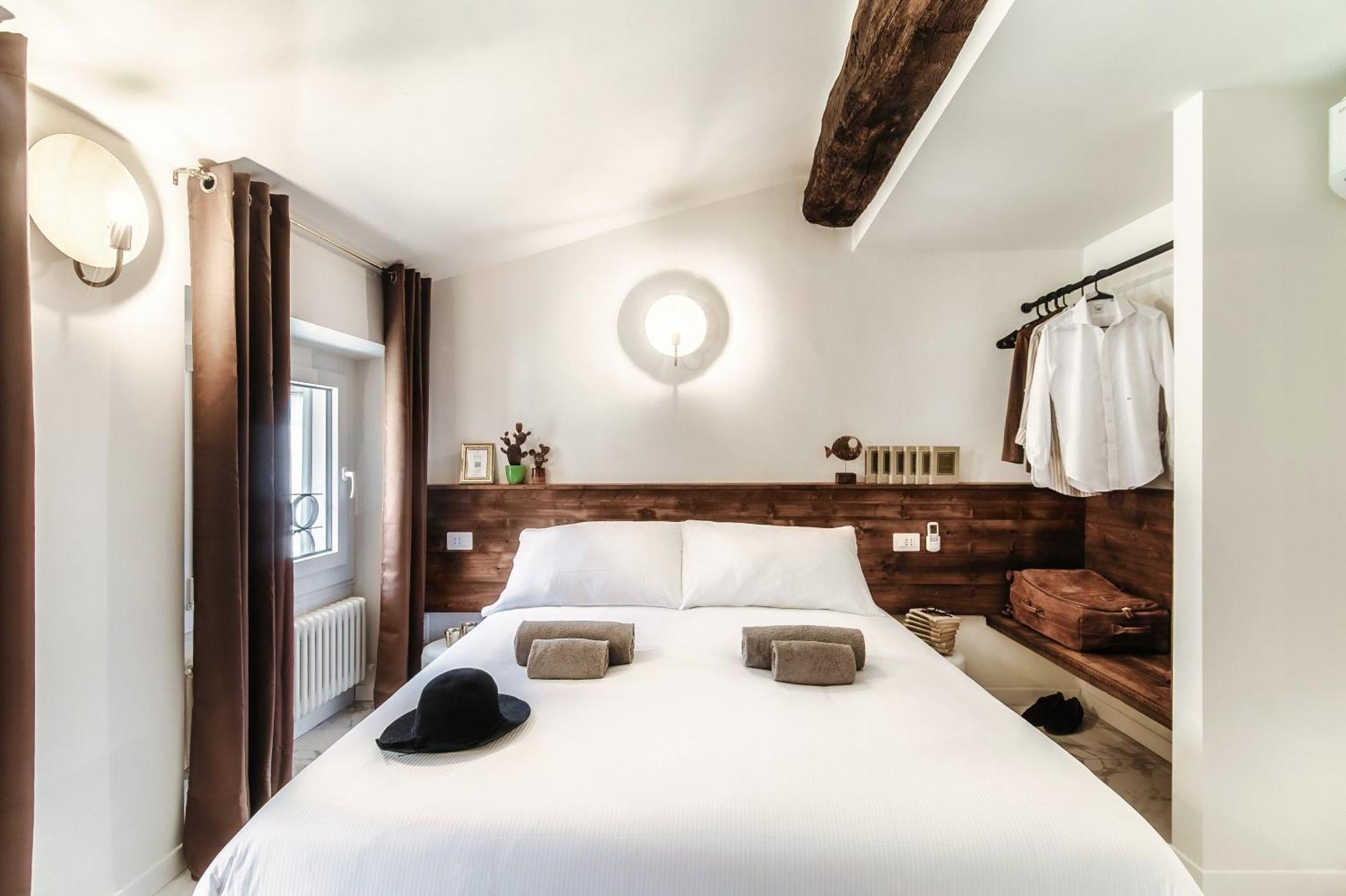 Sahara & Amazzonia Luxury Rooms- The House Of Travelers Côme Extérieur photo