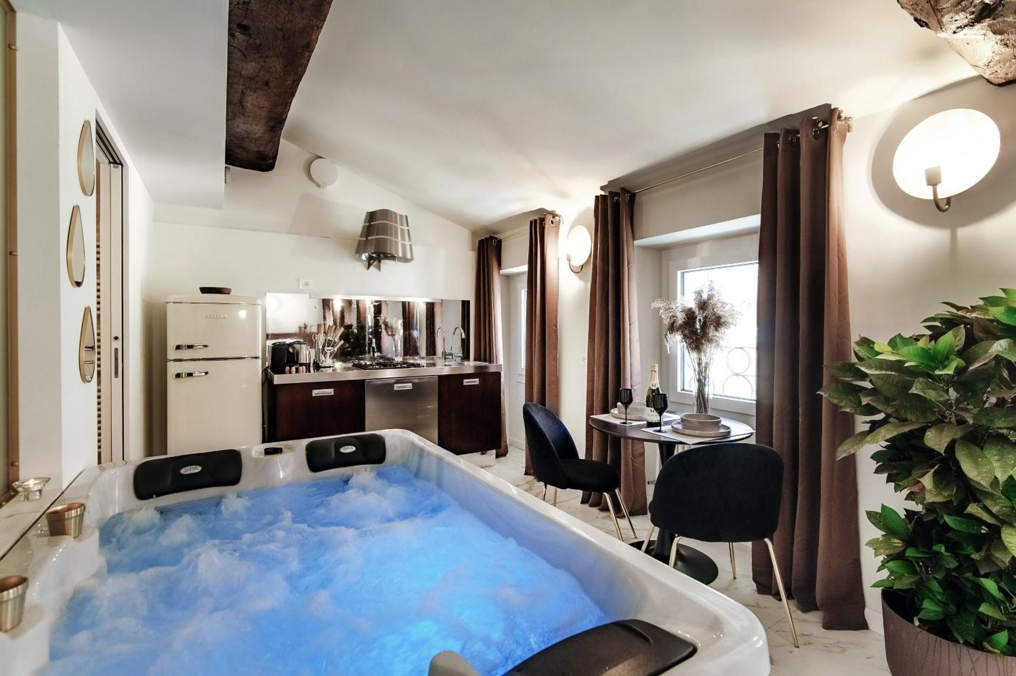 Sahara & Amazzonia Luxury Rooms- The House Of Travelers Côme Extérieur photo